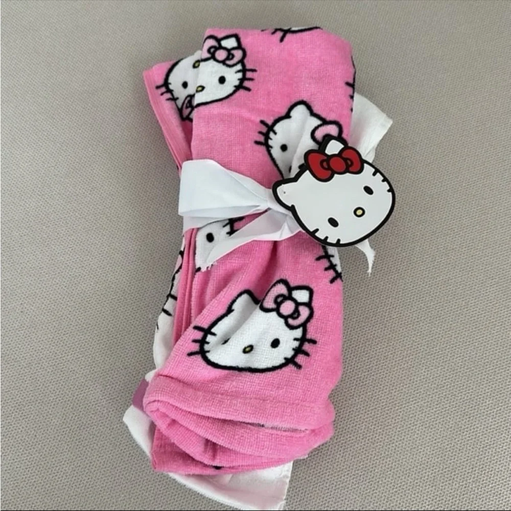 HELLO KITTY PACK OF 2 HAND TOWELS NEW WITH TAG SANRIO